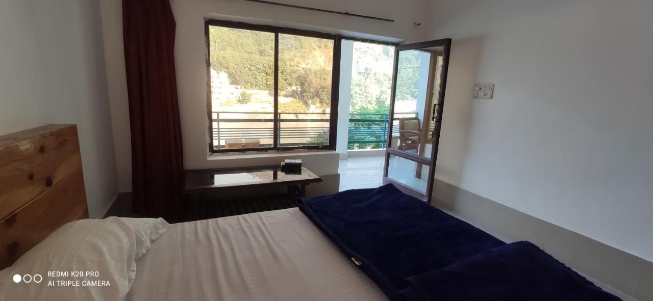 H7 Stay On The Ganges, Yoga & Spa Resort, Rishīkesh Zewnętrze zdjęcie