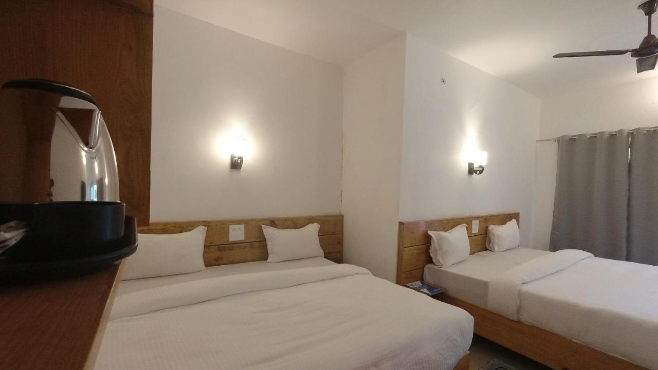 H7 Stay On The Ganges, Yoga & Spa Resort, Rishīkesh Zewnętrze zdjęcie