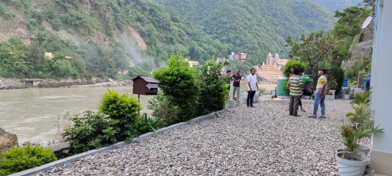 H7 Stay On The Ganges, Yoga & Spa Resort, Rishīkesh Zewnętrze zdjęcie